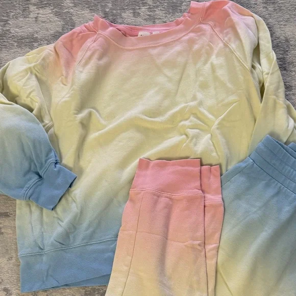 Gap colorful sweats set - Picture 2 of 4